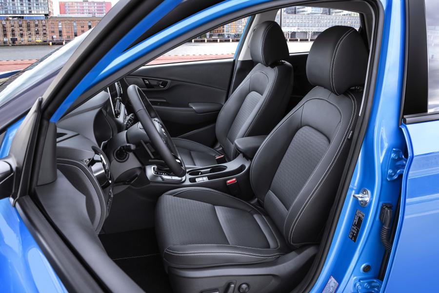Интерьер Hyundai Kona Hybrid (OS) 2019 года  (WW) (фото 26 из 39)